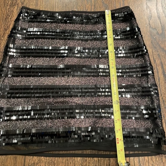 MINKPINK Eyes on the Prize Black and Silver Sequin layer Skirt - Picture 7 of 9